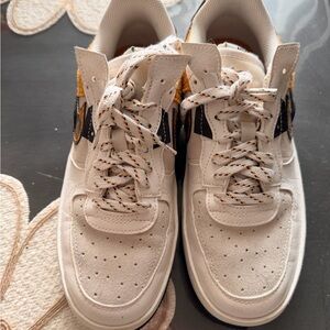 Nike White and Gold Women's Shoes